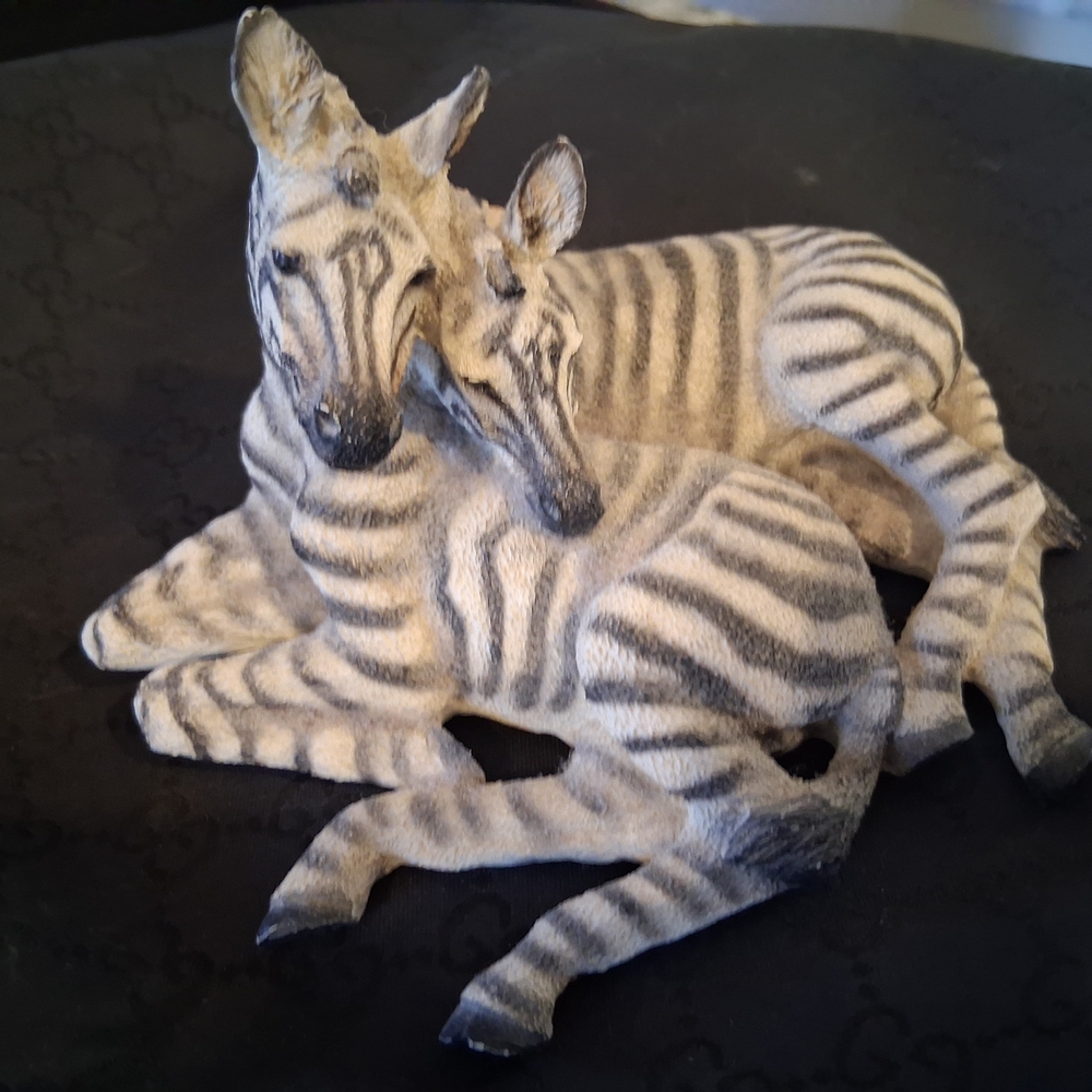 Elegant Zebra Figurine Set - Black and White